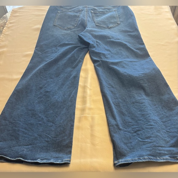 Lane Bryant Blue Dark Wash High Rise Tighter Tummy Flare Jeans Women's 18 READ - Picture 12 of 16